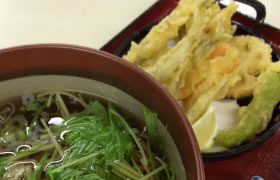 ワカサギ天ぷらそば（うどん）